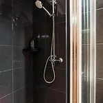 Guestready - Tyler House In Πανσιόν 3*
