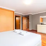 Penzion Guestready - Tyler House In Funchal (Madeira)