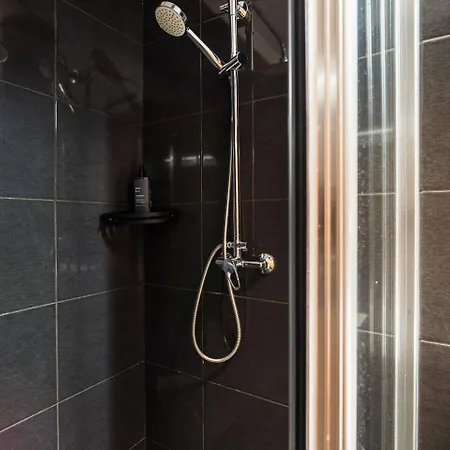Guestready - Tyler House In Konukevi 3*