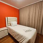 Konukevi Guestready - Tyler House In 3*